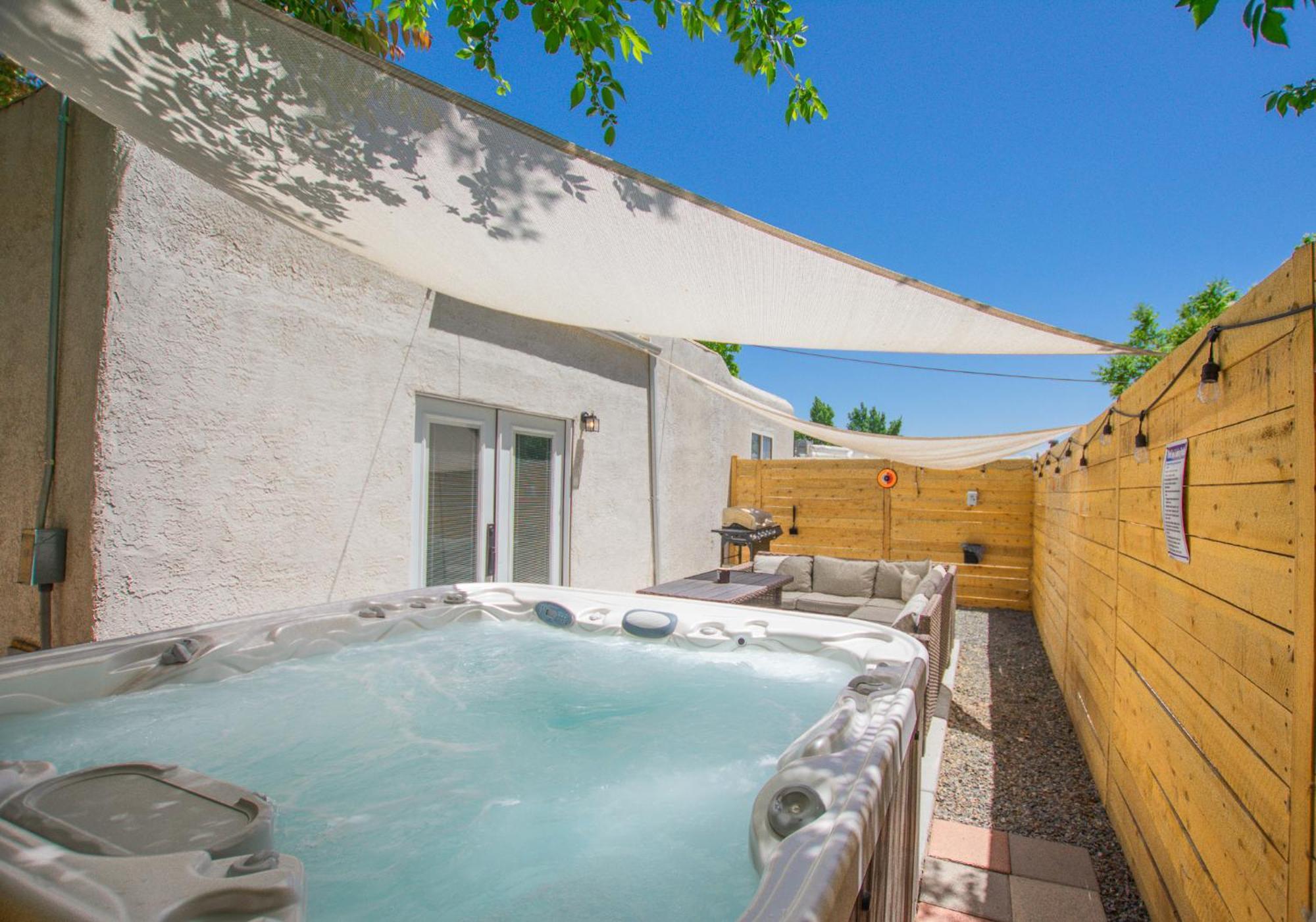 Cowboy Den-Hot Tub-Game Room-Pet Friendly-No Pet Fees! Albuquerque Exterior photo