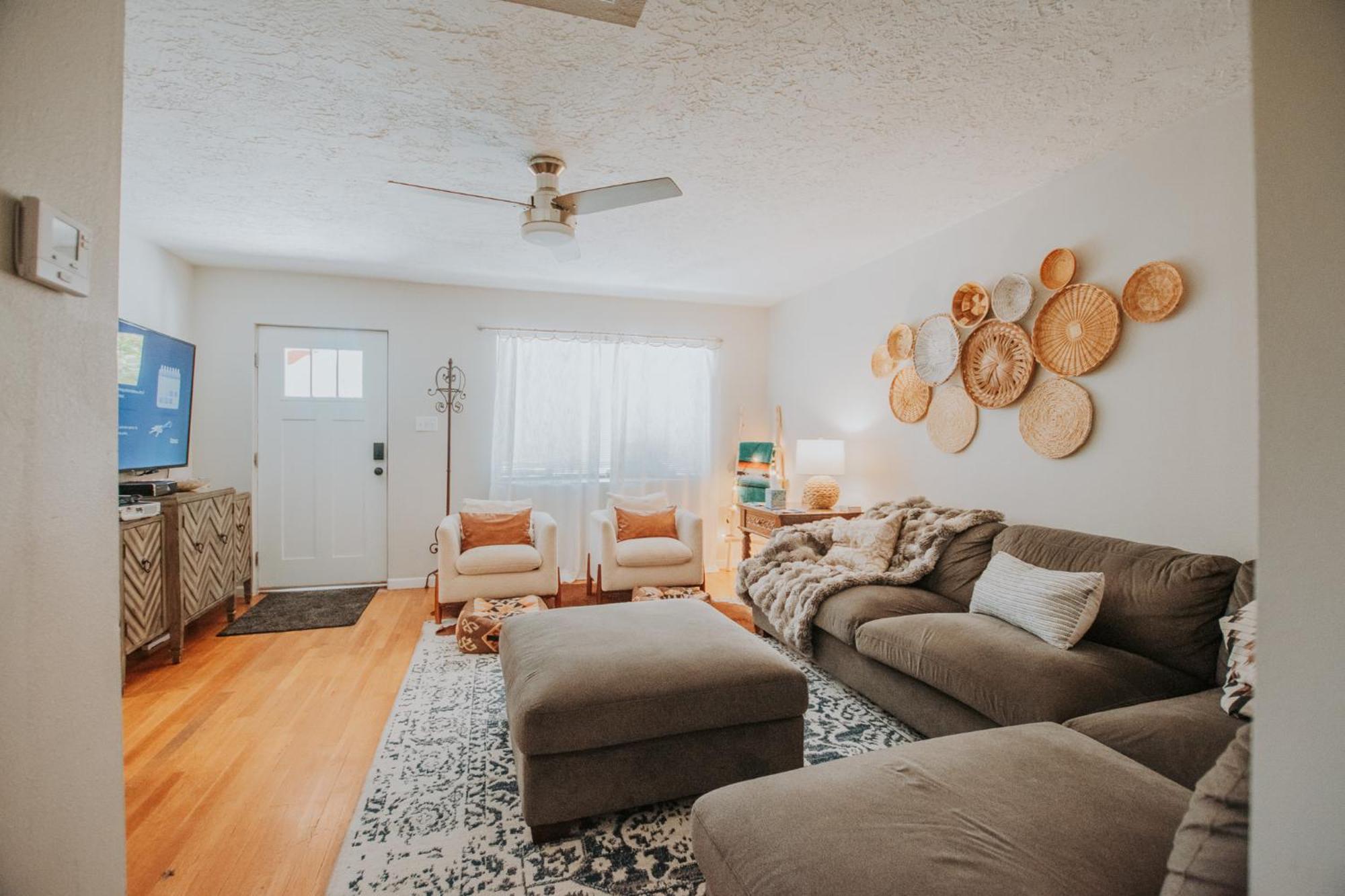 Cowboy Den-Hot Tub-Game Room-Pet Friendly-No Pet Fees! Albuquerque Exterior photo