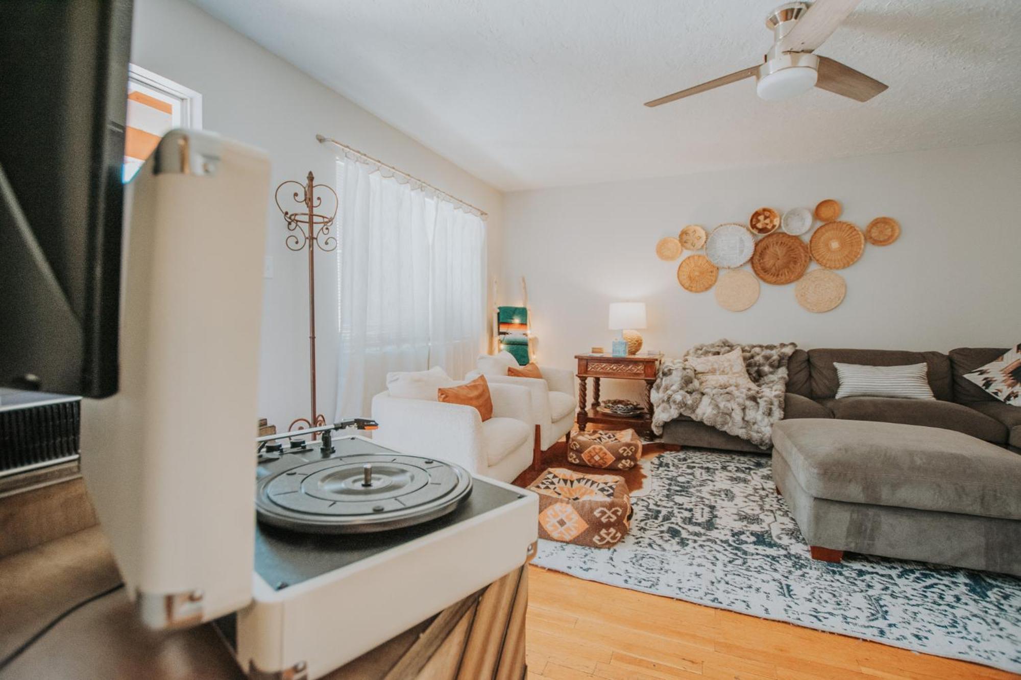 Cowboy Den-Hot Tub-Game Room-Pet Friendly-No Pet Fees! Albuquerque Exterior photo