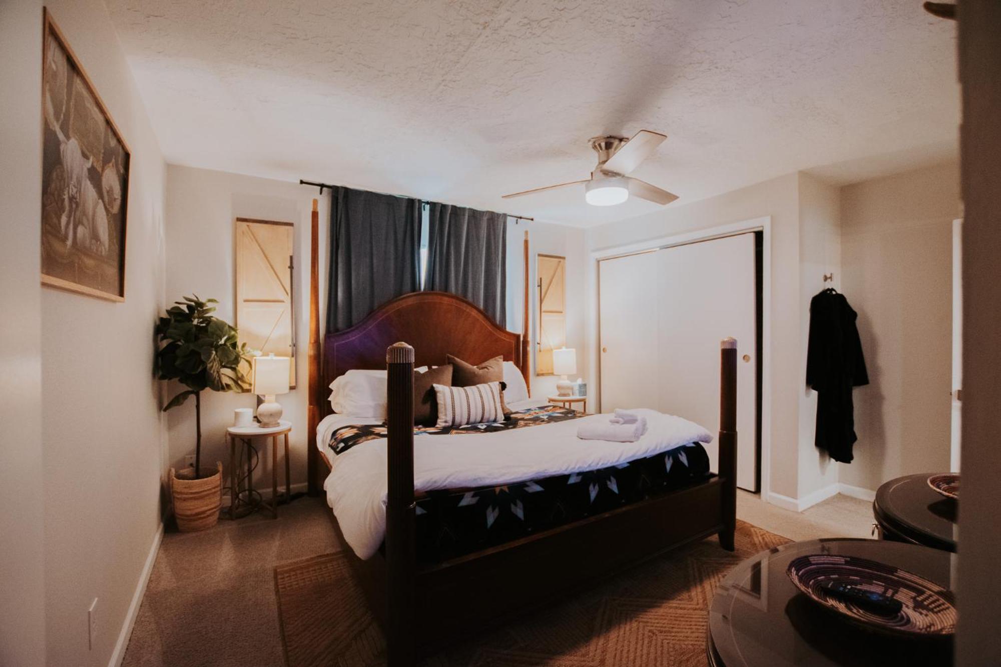 Cowboy Den-Hot Tub-Game Room-Pet Friendly-No Pet Fees! Albuquerque Exterior photo