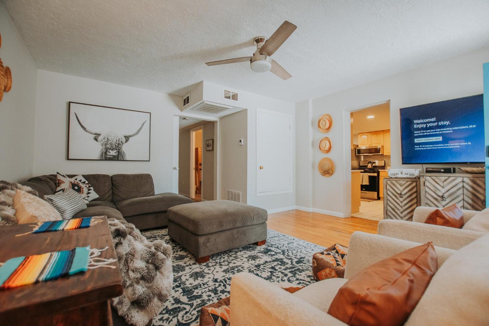 Cowboy Den-Hot Tub-Game Room-Pet Friendly-No Pet Fees! Albuquerque Exterior photo