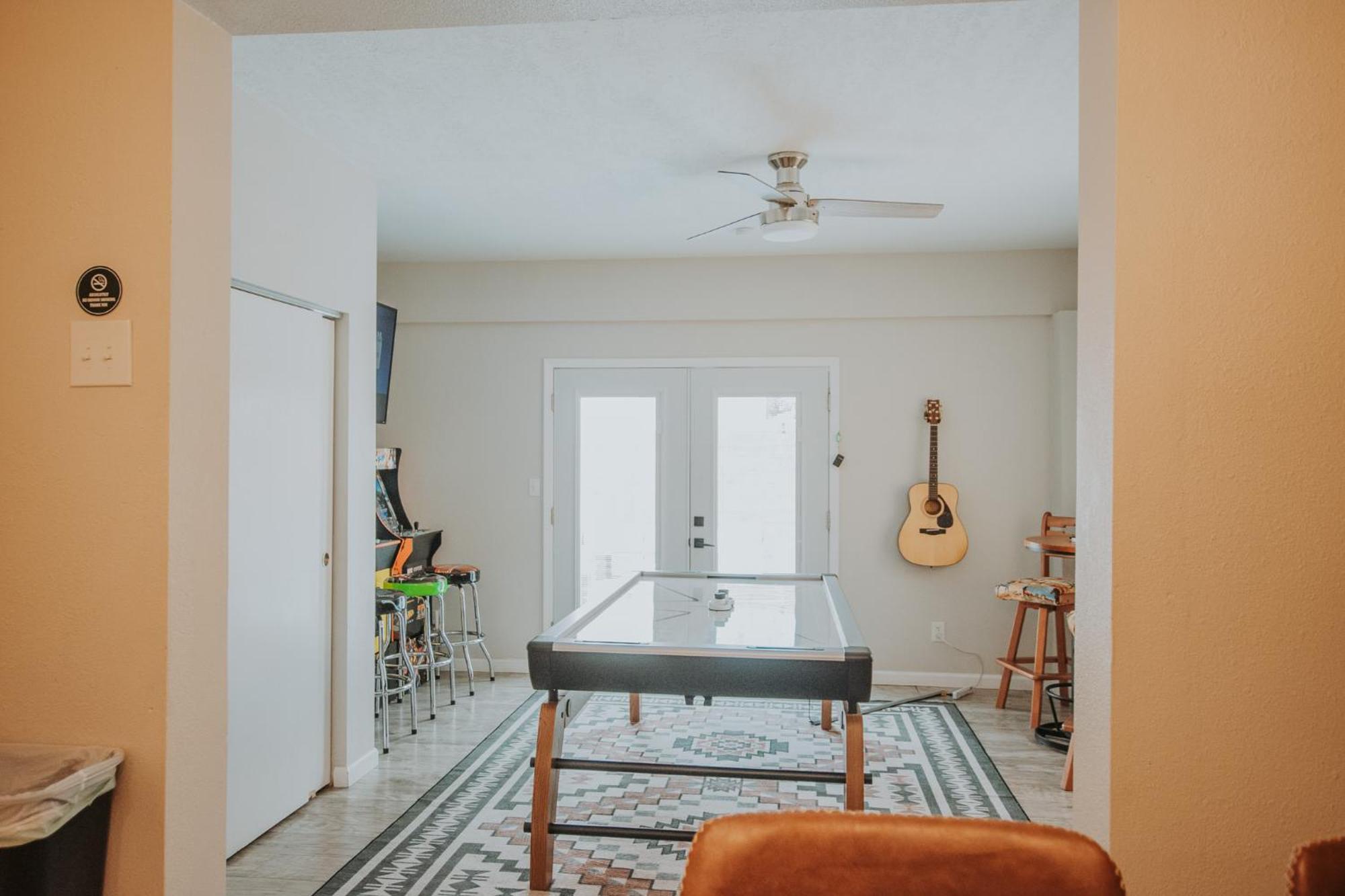 Cowboy Den-Hot Tub-Game Room-Pet Friendly-No Pet Fees! Albuquerque Exterior photo