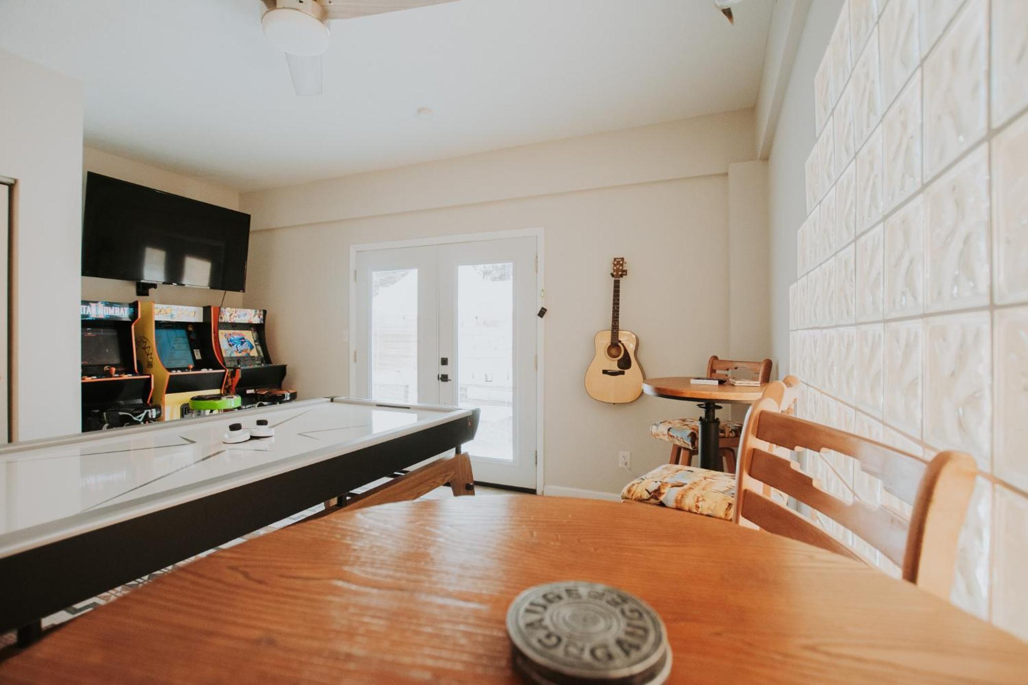 Cowboy Den-Hot Tub-Game Room-Pet Friendly-No Pet Fees! Albuquerque Exterior photo